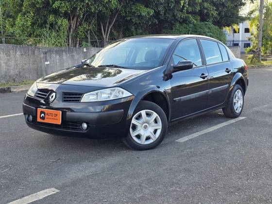 RENAULT MEGANE 1.6 EXPRESSION 16V FLEX 4P MANUAL RENAULT MEGANE 1.6 EXPRESSION 16V FLEX 4P MANUAL